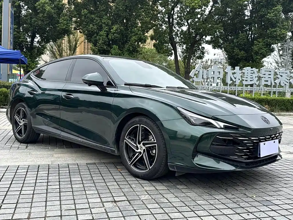 MG7 1.5 T DCT Supreme Beauty Luxury
