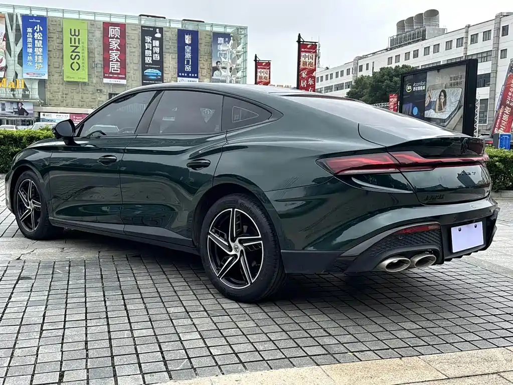 MG7 1.5 T DCT Supreme Beauty Luxury
