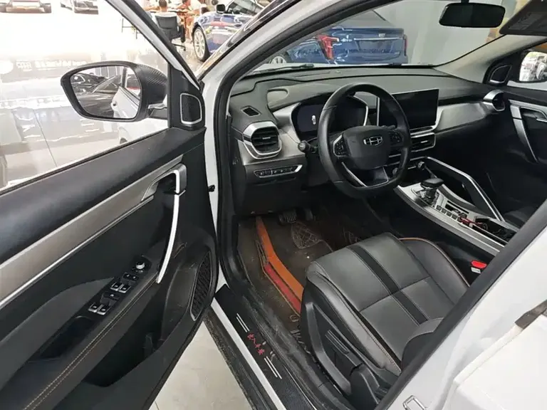 Geely Binyue 1.5 T DCT Diamond