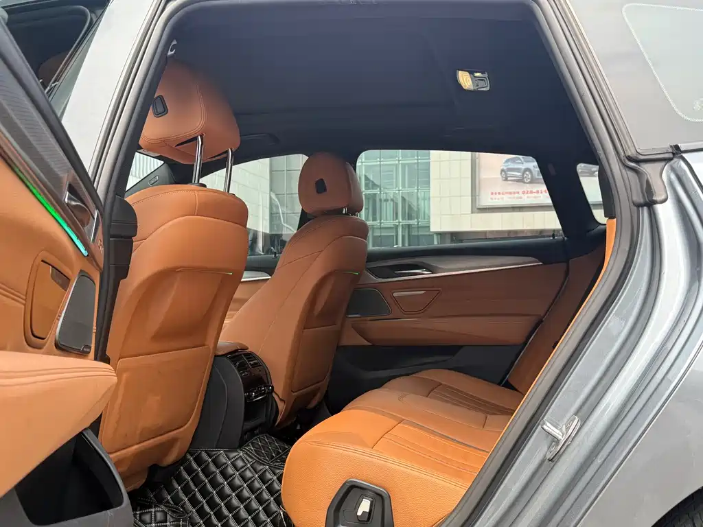 BMW 6 Series GT 630 i M Sport Package