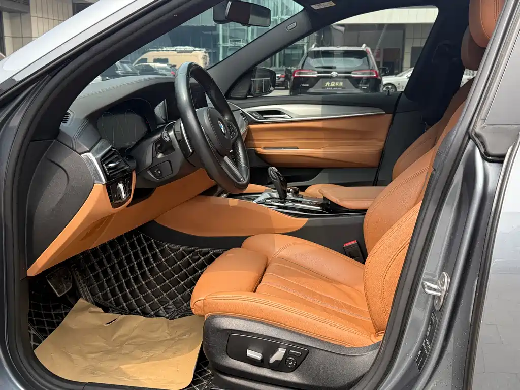 BMW 6 Series GT 630 i M Sport Package