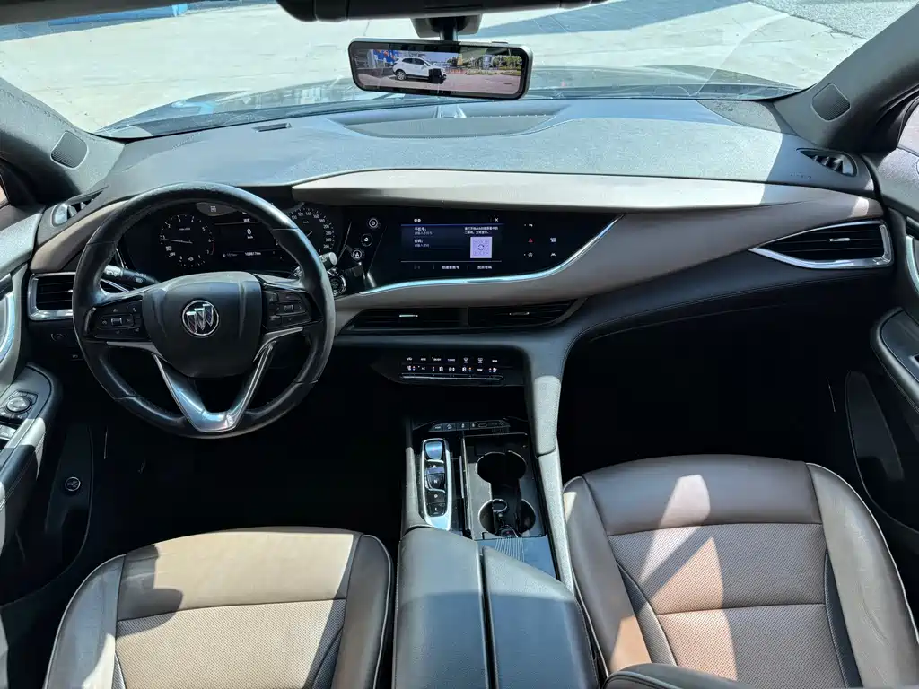 Enclave 28 T 4 WD Flagship