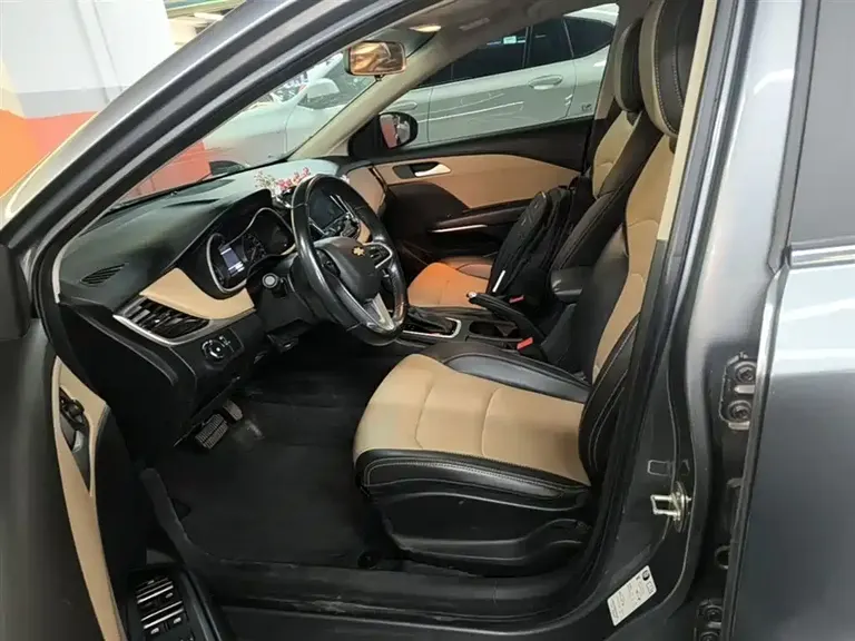 Chevrolet Monza 320 Auto Joy Enjoyment Sunroof