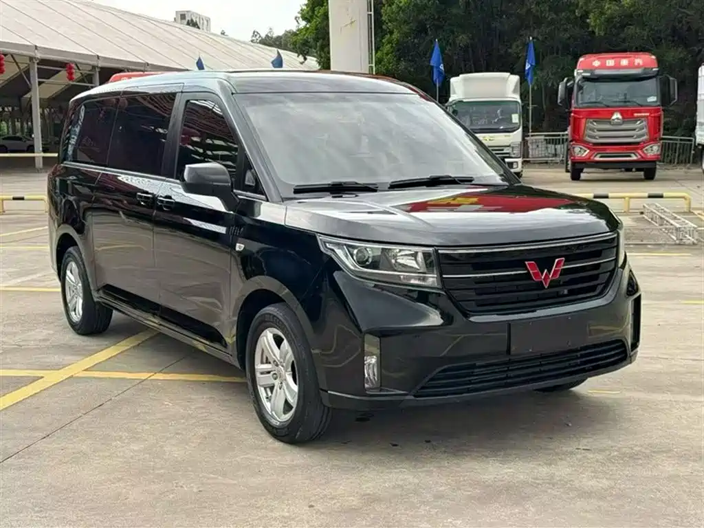 Wuling Journey 1.5 T Manual Luxury
