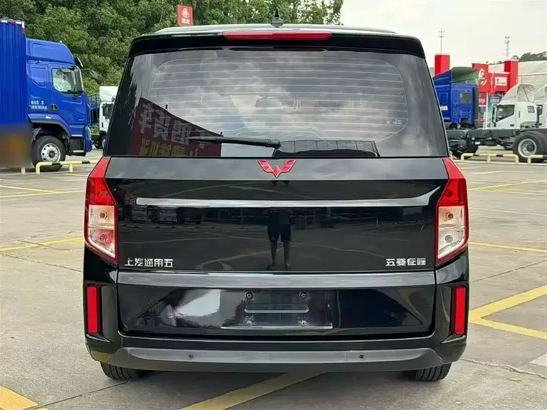 Wuling Journey 1.5 T Manual Luxury
