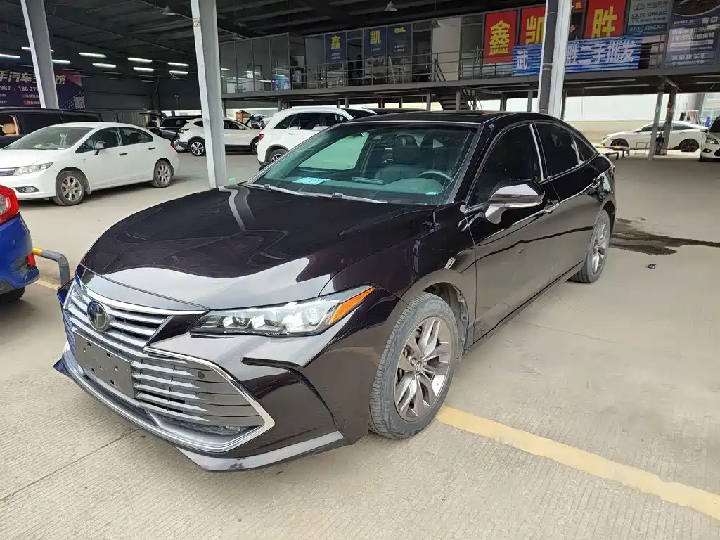 Avalon 2.5 L Luxury