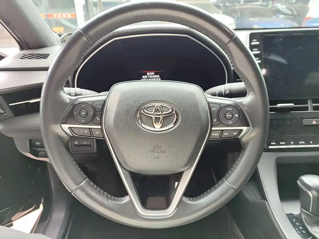 Avalon 2.5 L Luxury