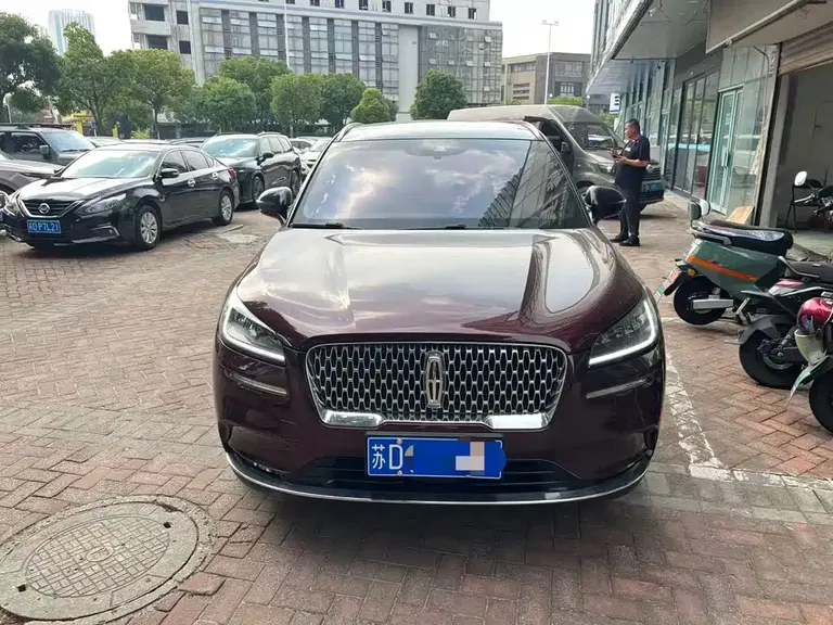 Lincoln Corsair 2.0 T 2 WD Graceful
