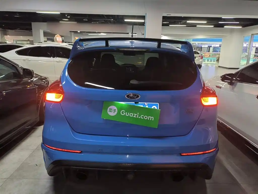 Focus (Import) 2.3 T RS Track