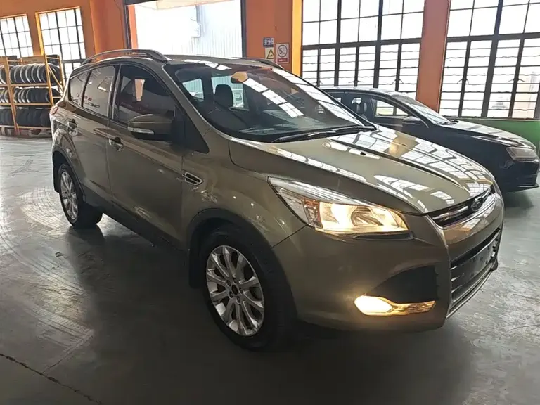 Ford Kuga 1.6 L GTDi 2 WD Comfort