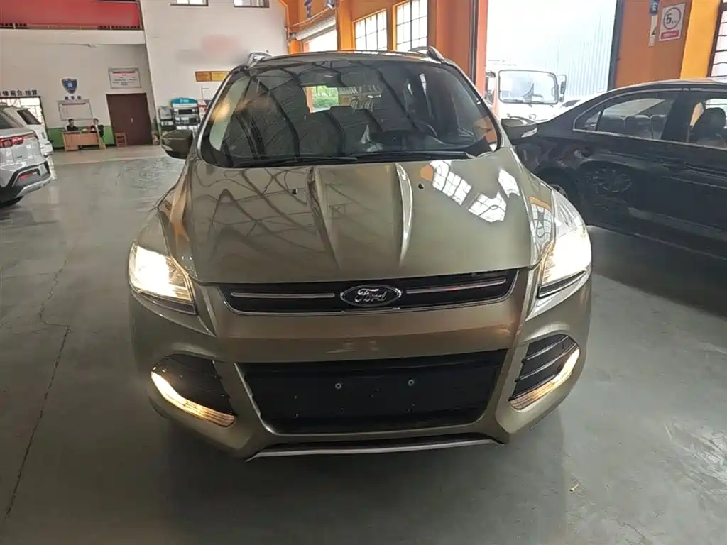 Kuga 1.6 L GTDi 2 WD Comfort
