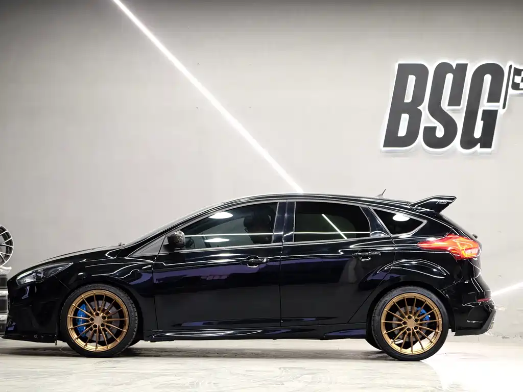 Focus (Import) 2.3 T RS Track