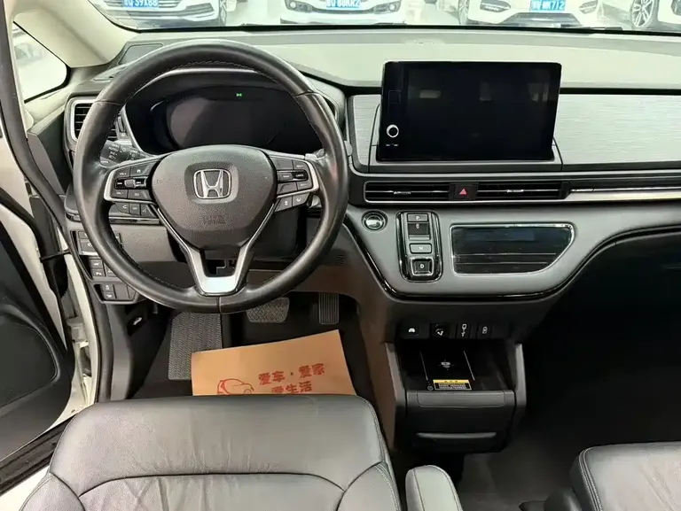 Honda Elysion 2.0 L e:HEV Luxury Early Enjoyment