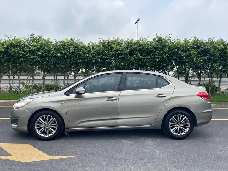 Citroën Citroen C4 L 1.8 L Smart Drive Auto Power Enjoyment