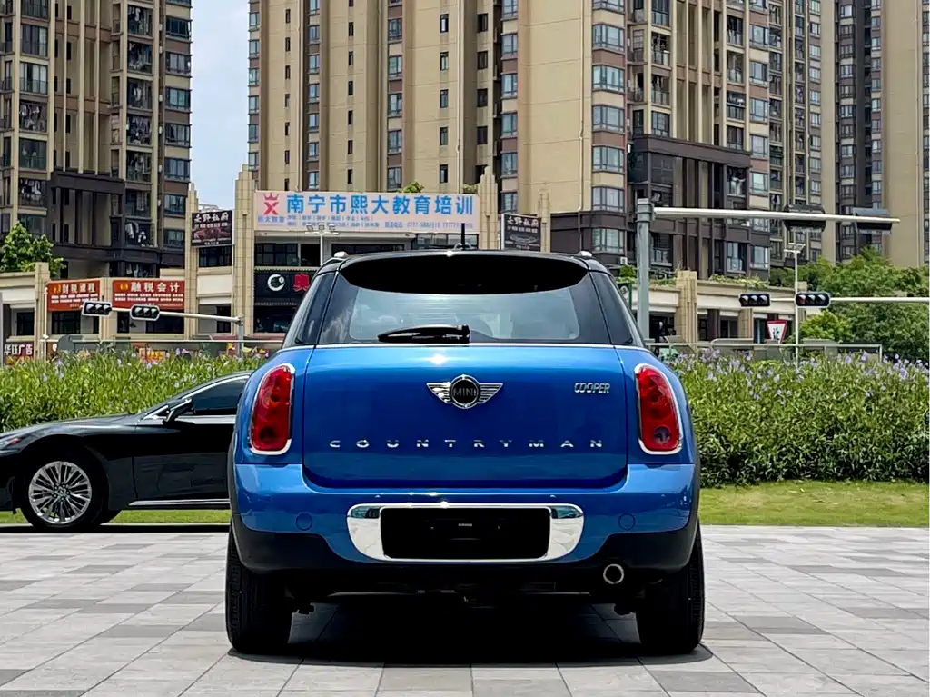 MINI COUNTRYMAN 1.6 T COOPER ALL4 Excitement