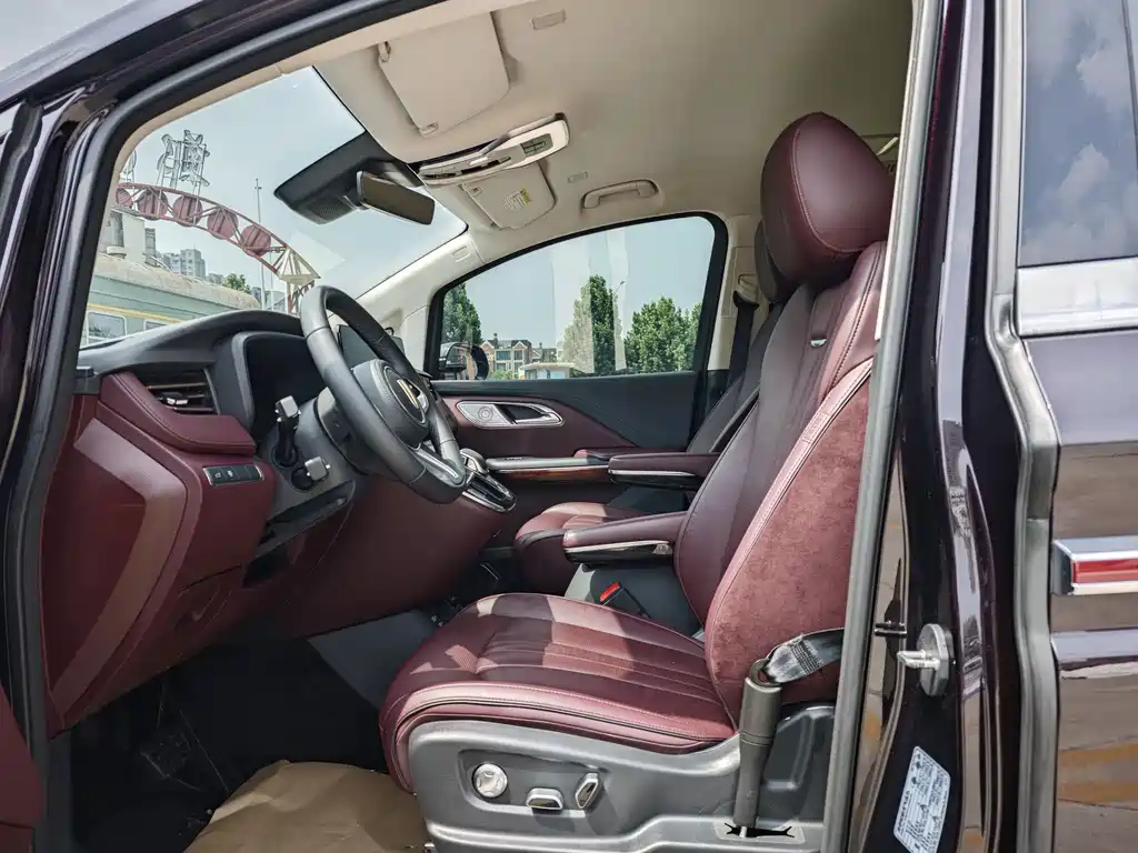 Hongqi HQ9 2.0 T Connected Flagship Enjoyment