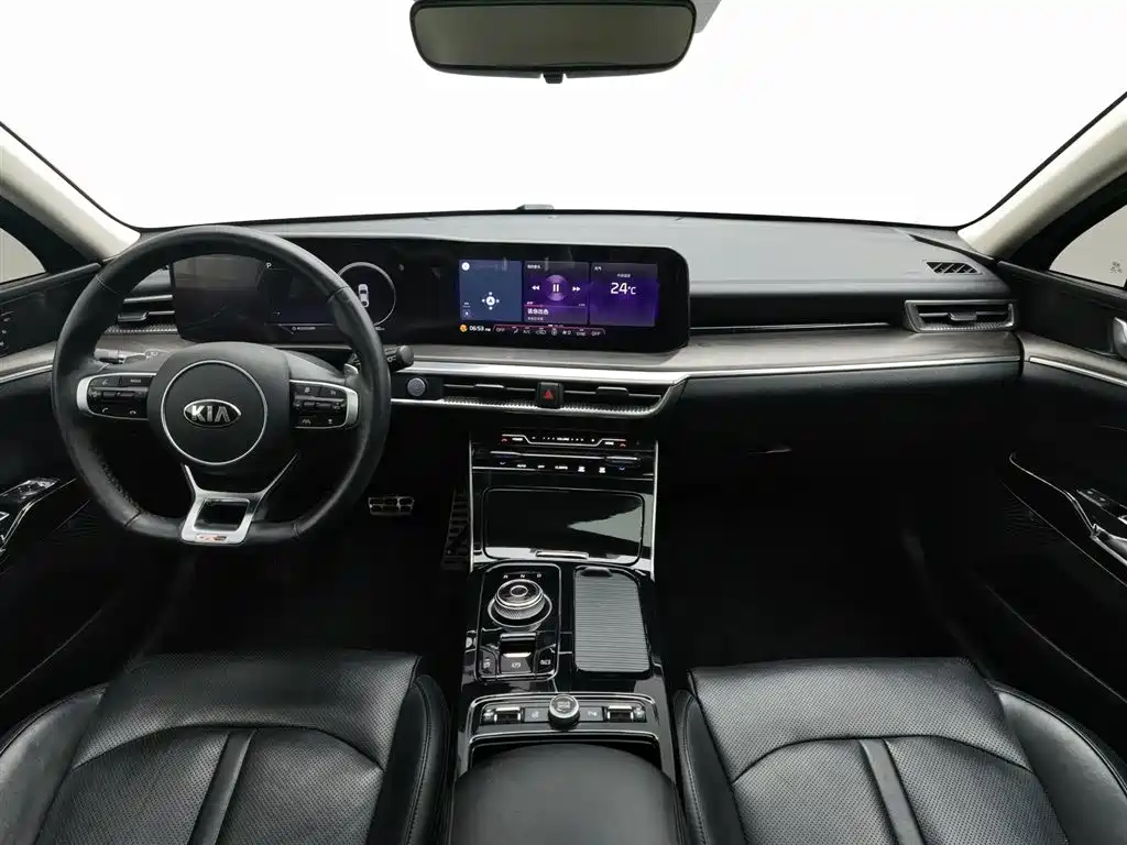 Kia K5 380 T GT-Line Flagship
