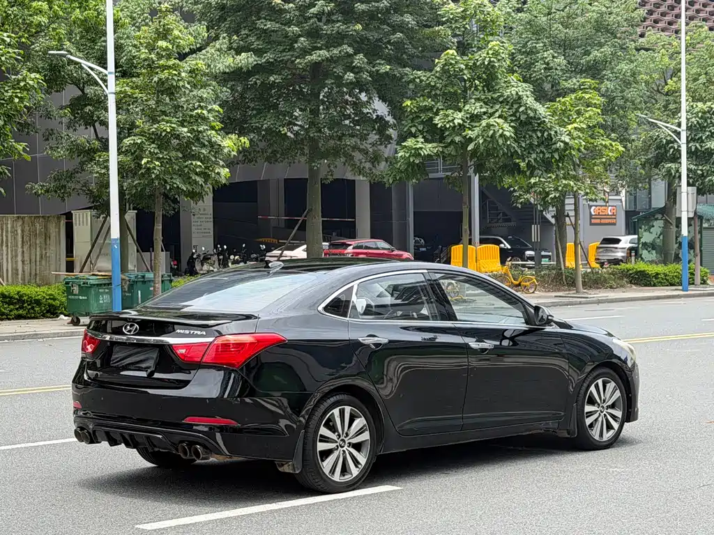 Mistra 1.8 L Auto Intelligent GLS