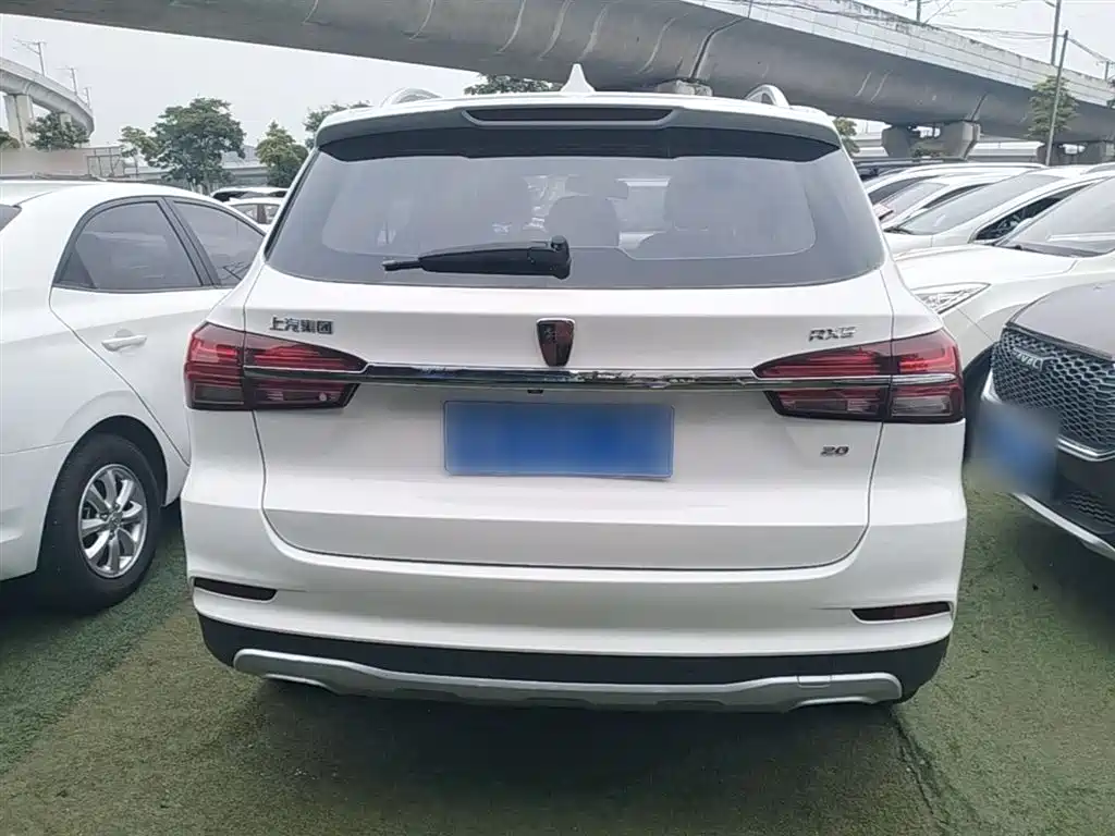 Roewe RX5 20 T 2 WD Auto Internet Smart Supreme