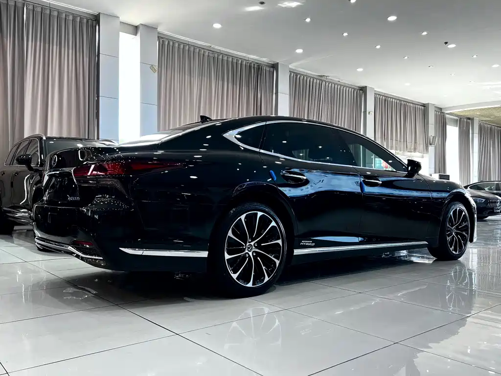 Lexus LS 500 h Executive