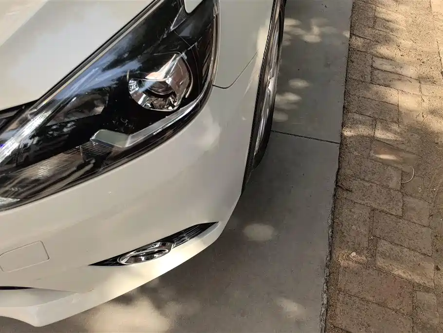 Sylphy 1.6 XV CVT Smart Enjoyment