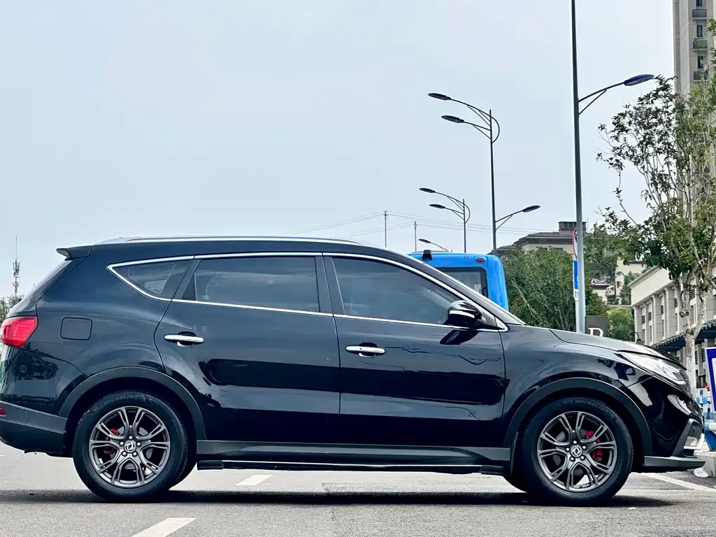 Fengguang 580 1.5 T CVT Comfort