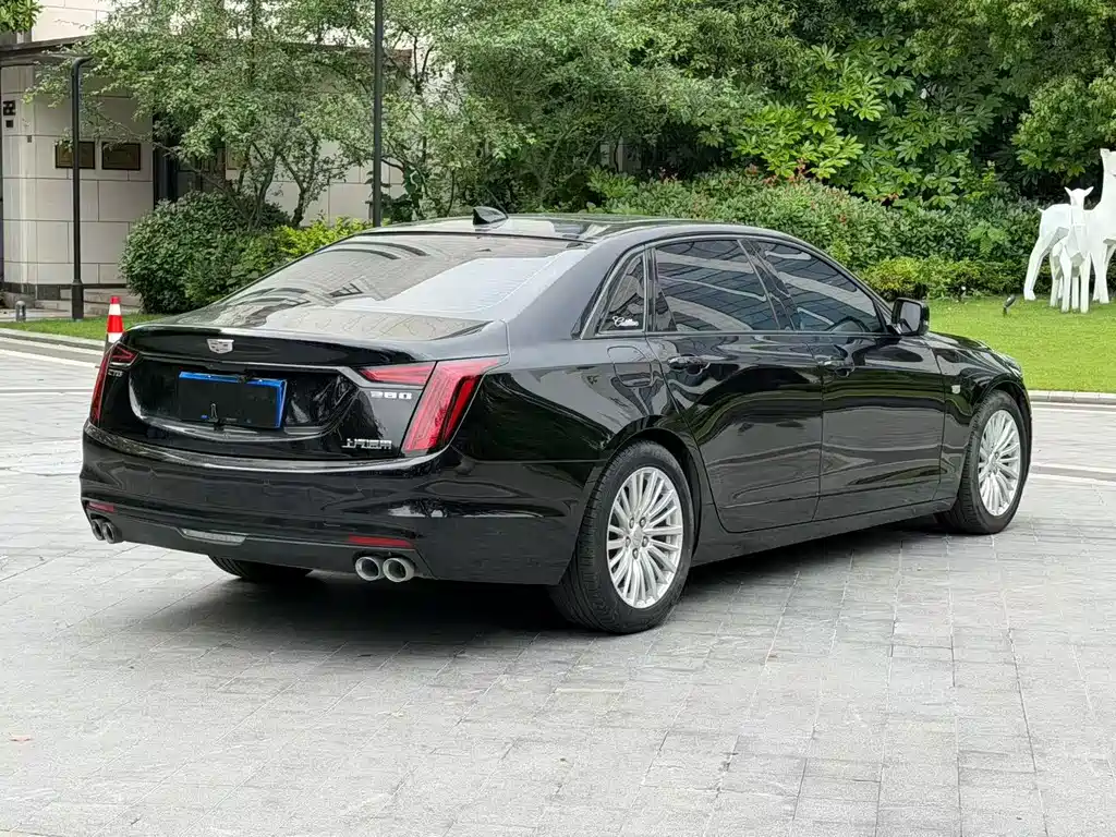 Cadillac CT6 28 T Style