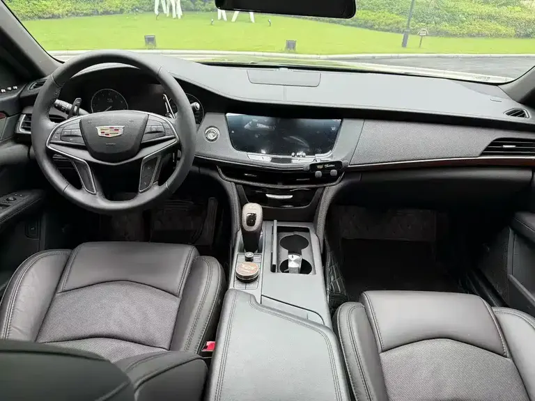 Cadillac CT6 28 T Style