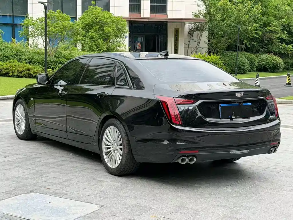 Cadillac CT6 28 T Style