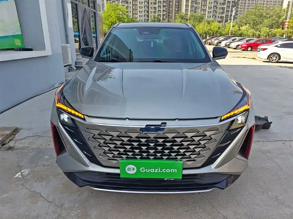 Changan Oshan Z6 Blue Whale 1.5 T DCT Smart Leading
