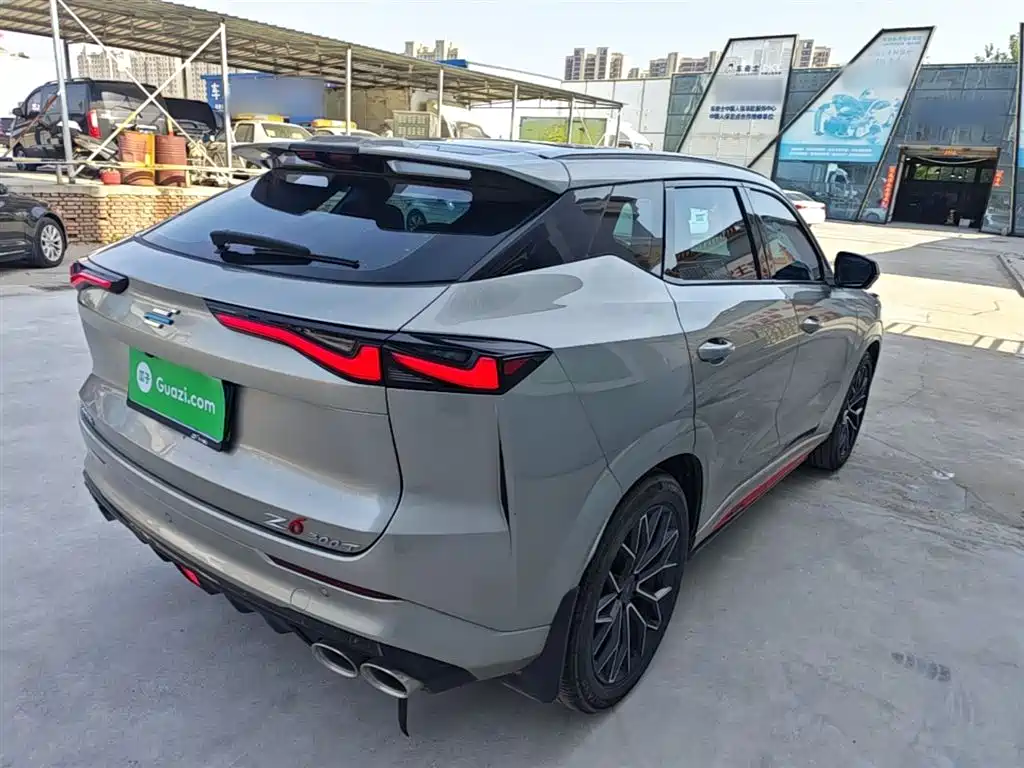 Changan Oshan Z6 Blue Whale 1.5 T DCT Smart Leading