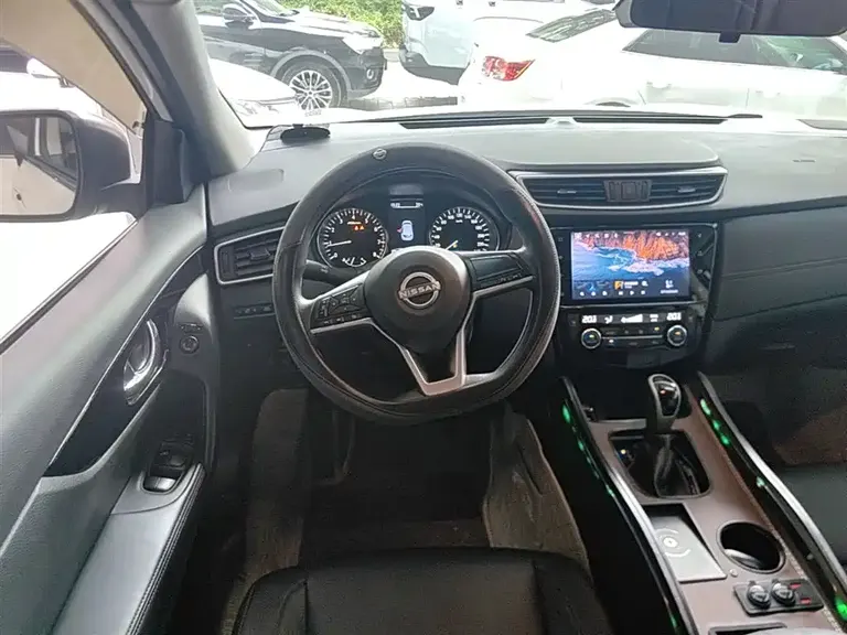 Nissan Qashqai Classic 2.0 L CVT XV Comfort