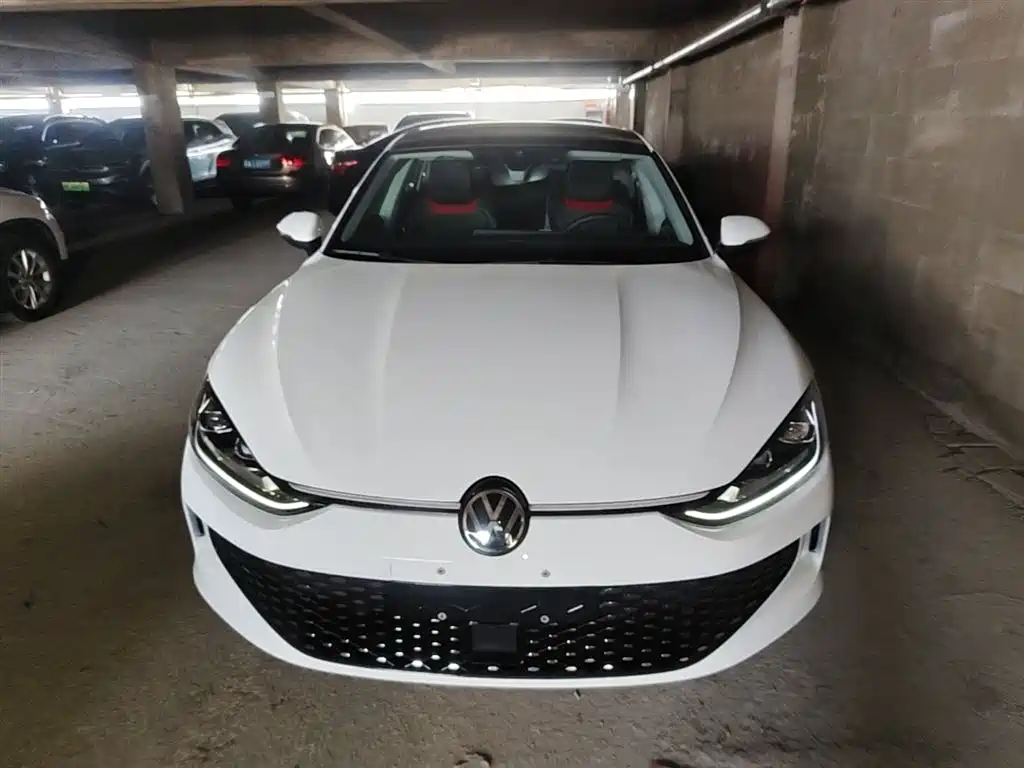 Lamando Lamando L 280 TSI DSG Spicy Cool