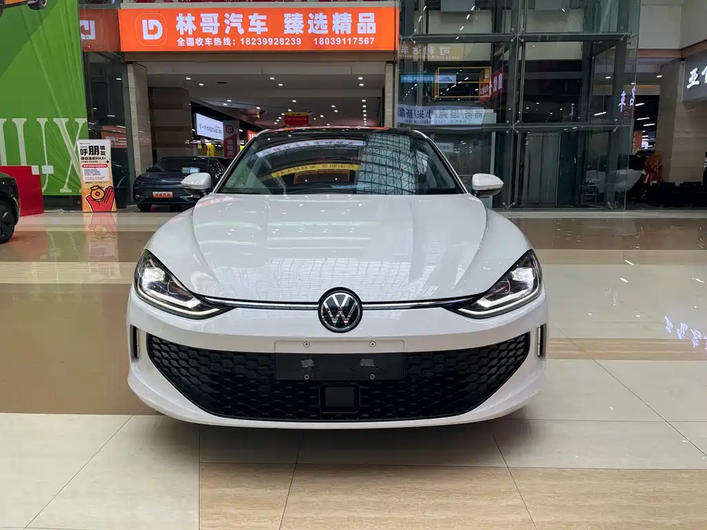 Lamando Lamando L 280 TSI DSG Dazzle Hot