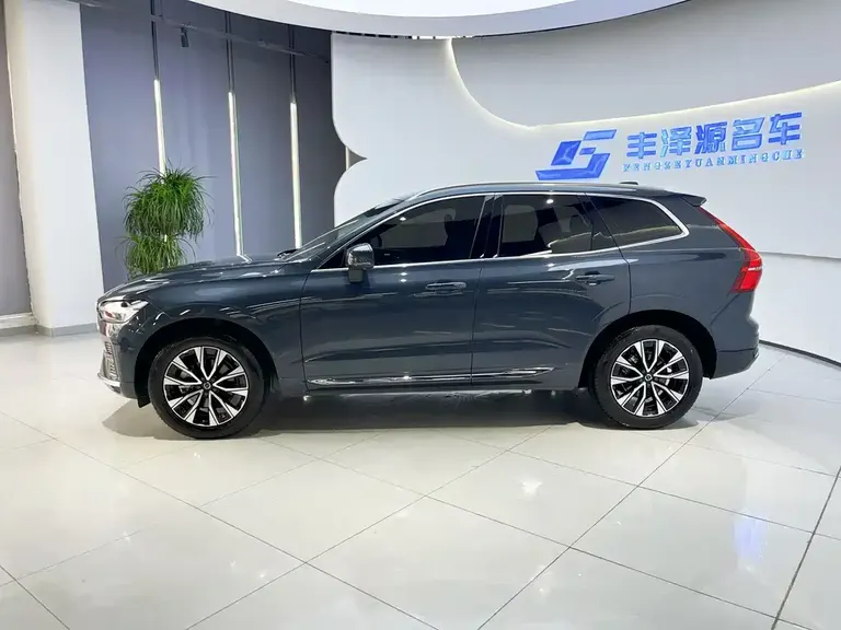 Volvo XC60 B5 4 WD Smart Vision Luxury