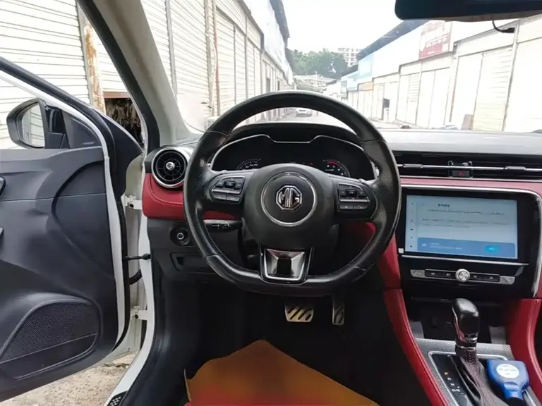 MG6 20 T Auto Trophy Competition + Sport Racing Package