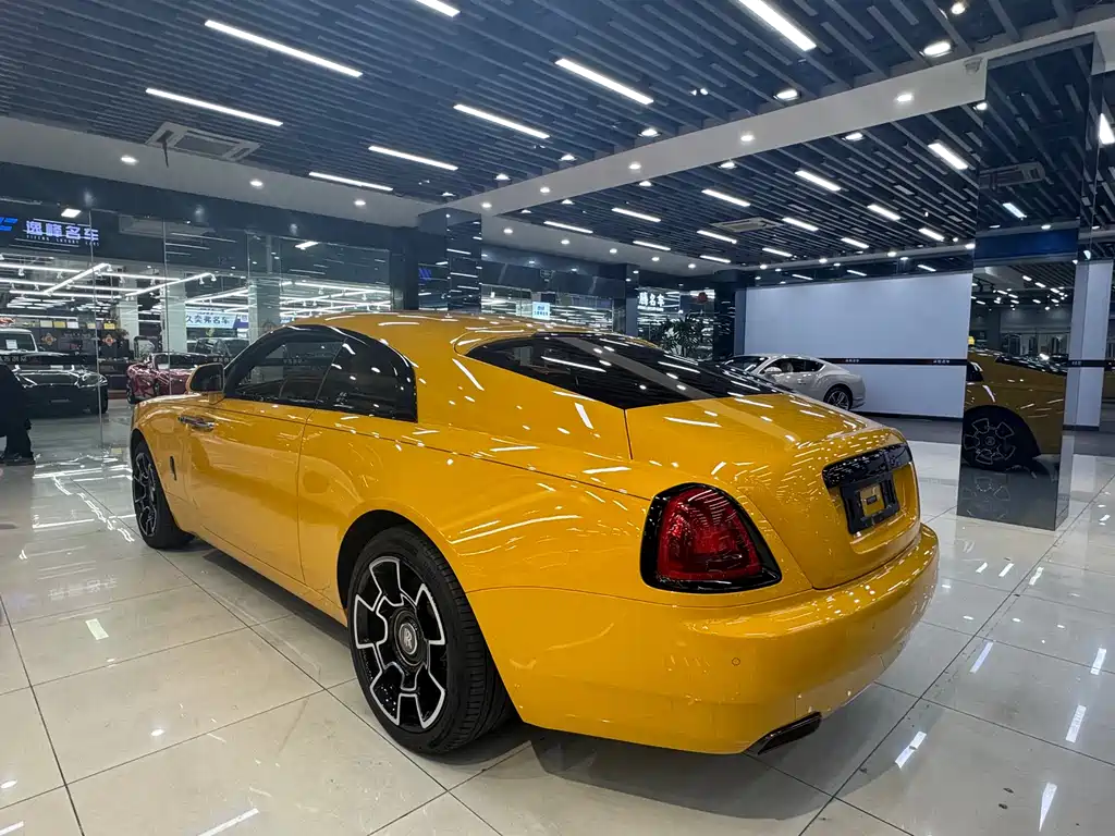 Wraith 6.6 T Black Badge