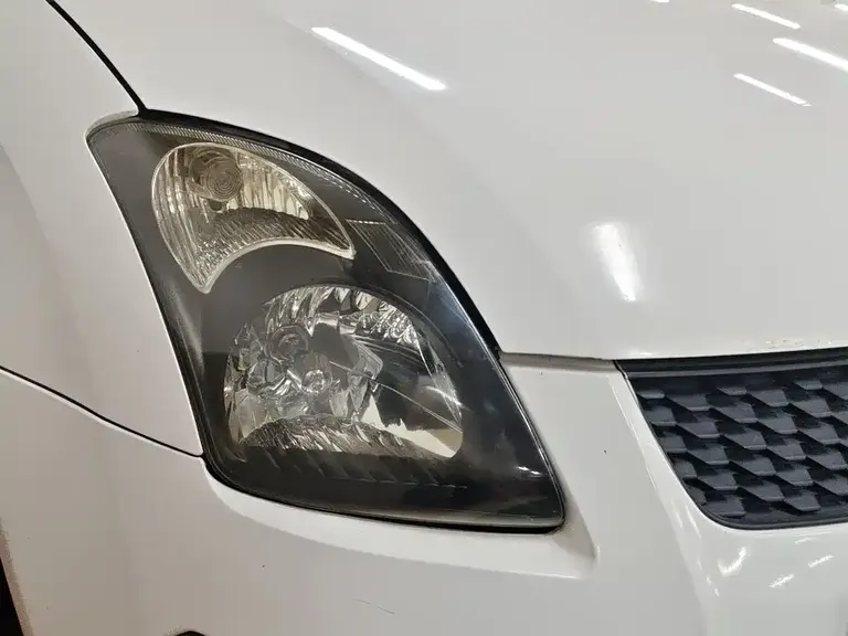 Suzuki Swift 1.5 L Manual Standard