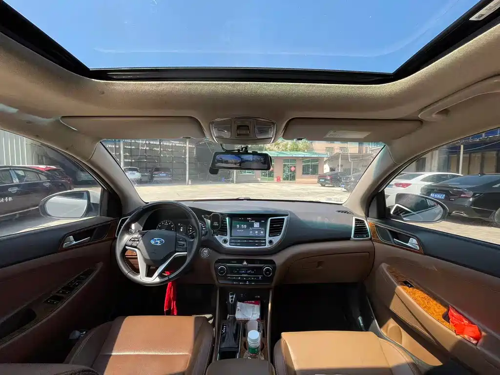 Tucson 1.6 T DCT 2 WD Intelligent