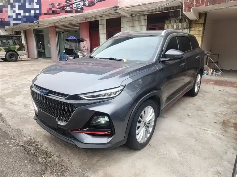 Changan Oshan X7 PLUS 1.5 T Blue Whale Auto Distinguished 7-seat