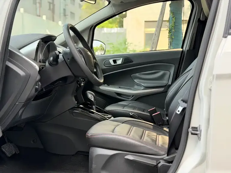 Ford EcoSport 1.5 L Auto Distinguished