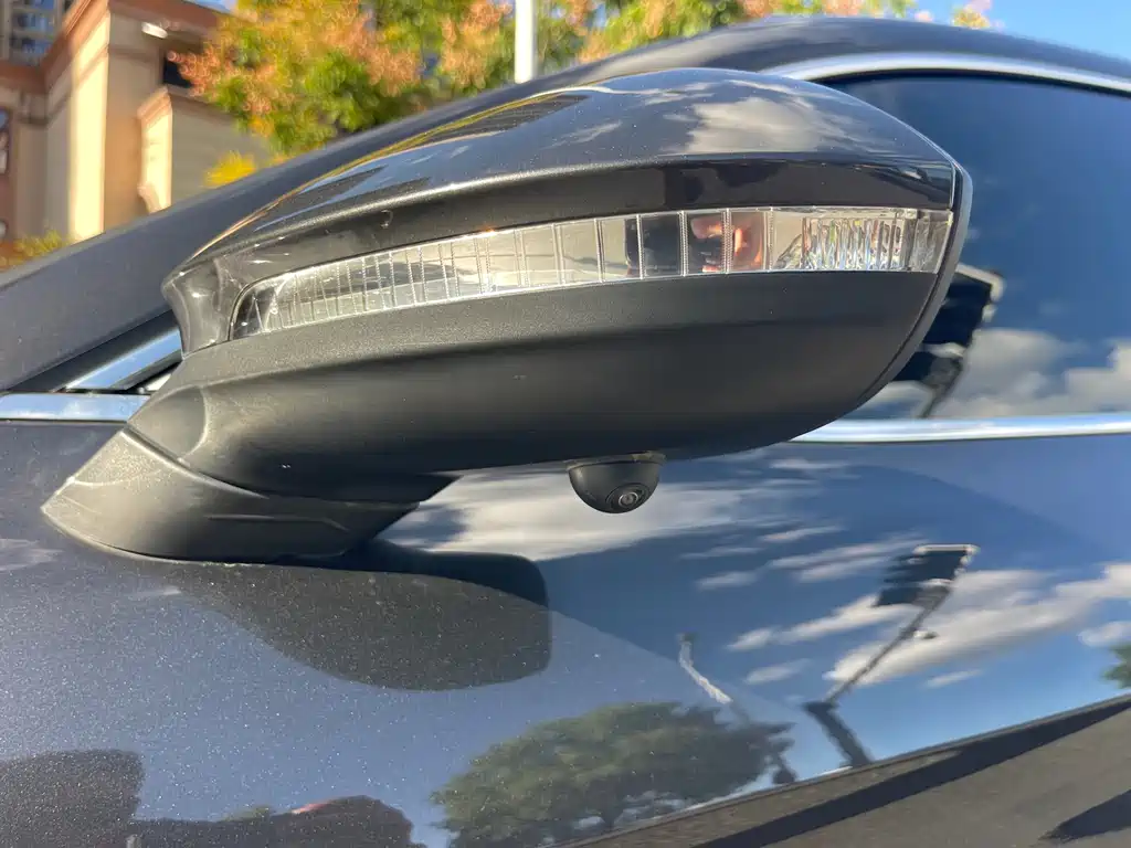 Lamando Lamando L 280 TSI DSG Spicy Cool