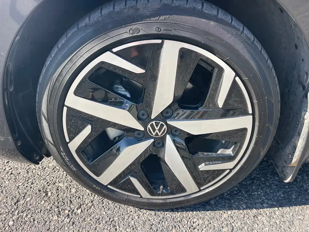 Lamando Lamando L 280 TSI DSG Spicy Cool