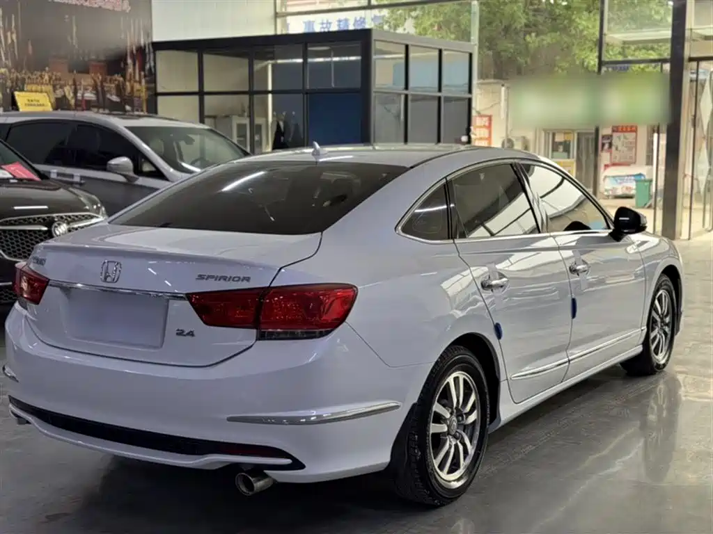 Spirior 2.0 L Distinguished