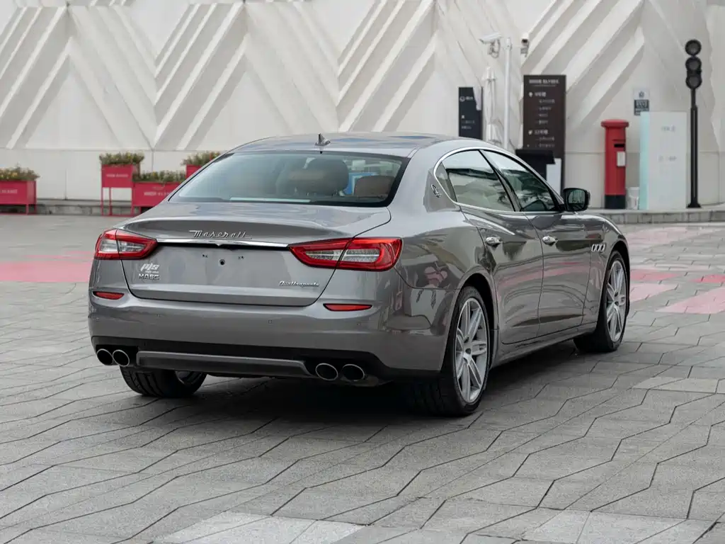 Quattroporte 3.0 T Standard