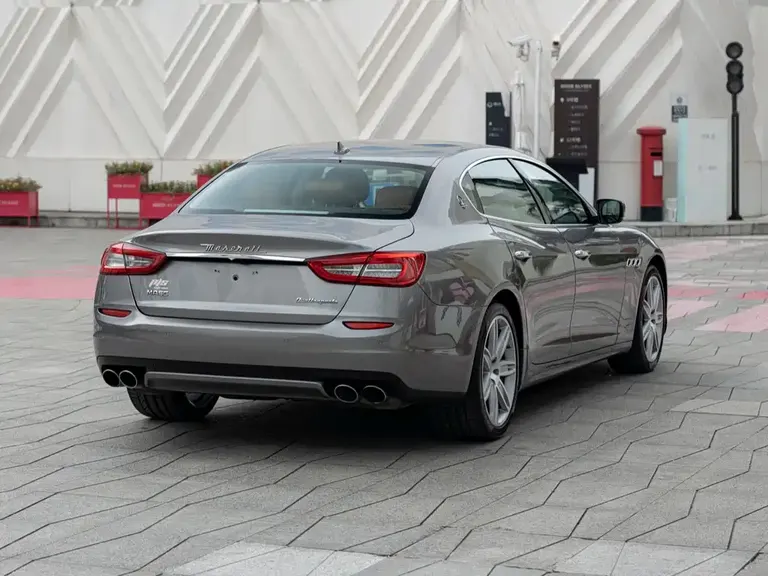 Maserati Quattroporte 3.0 T Standard