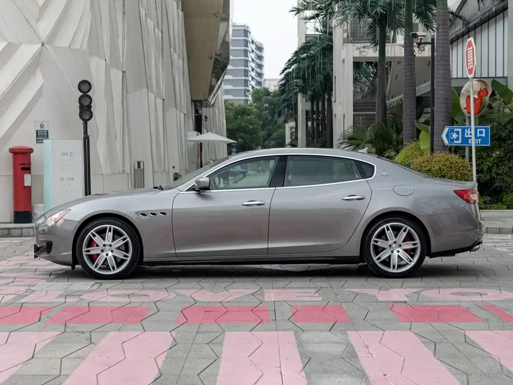 Quattroporte 3.0 T Standard
