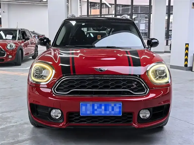 MINI COUNTRYMAN 2.0 T COOPER S ALL4 Traveller