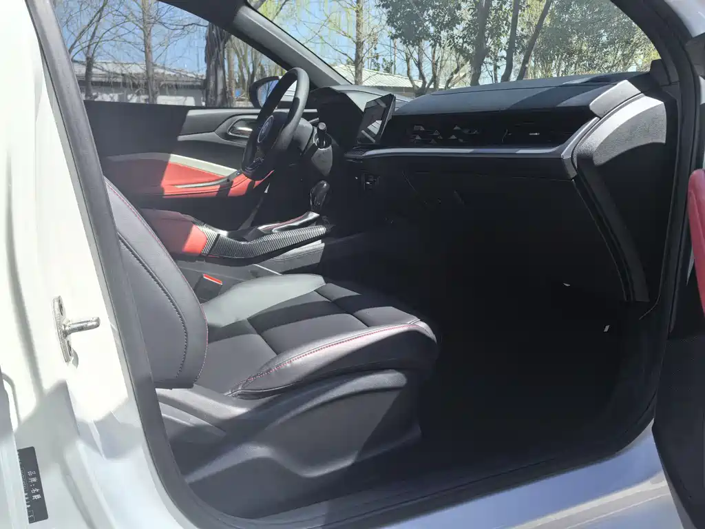 MG5 180 DVVT CVT Style
