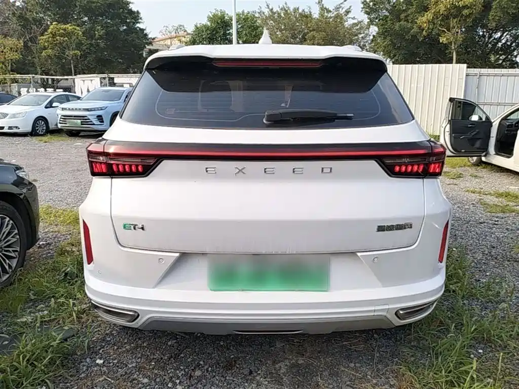 Exeed Zhuifeng C-DM 1.5 TCI-DHT 105 KM Ride Wind